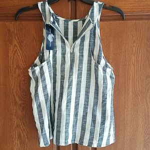 New One Clothing Sleeveless Stripe, Size Small Top.